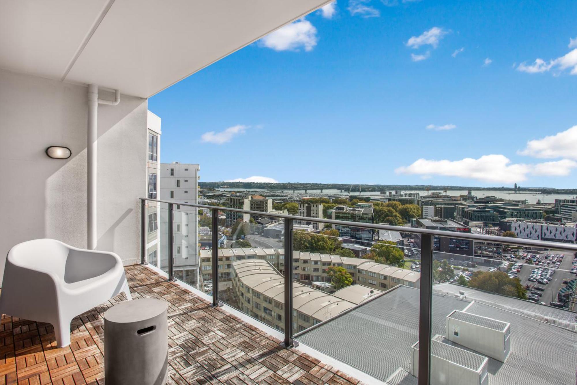 Skyline Serenade Apt With Skycity View And Parking Auckland Exterior foto
